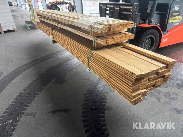 Diverse brädor och läkt