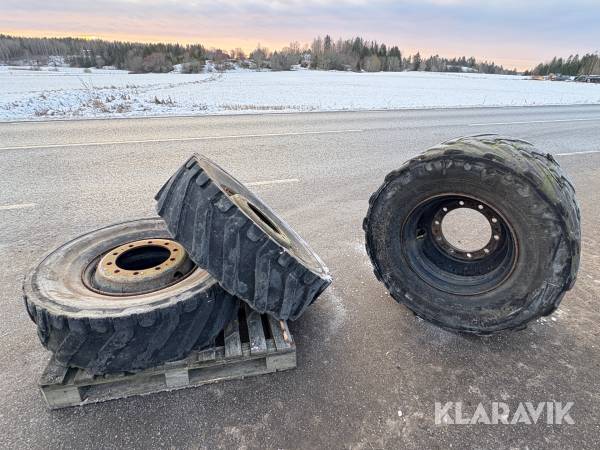 Hjulgrävardäck Bandenmarkt 315/80R22.5 4 st på fälg