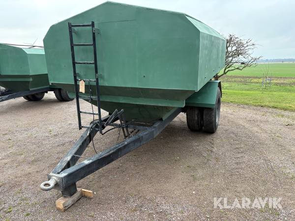 Plåtvagn självtömmande