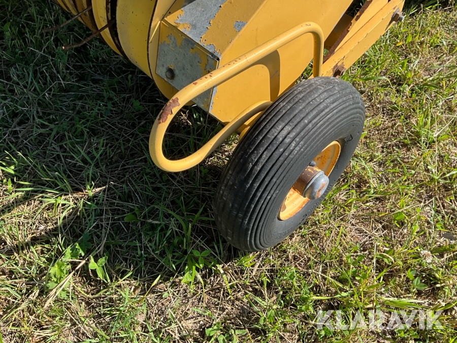 Rundbalspress New Holland 544