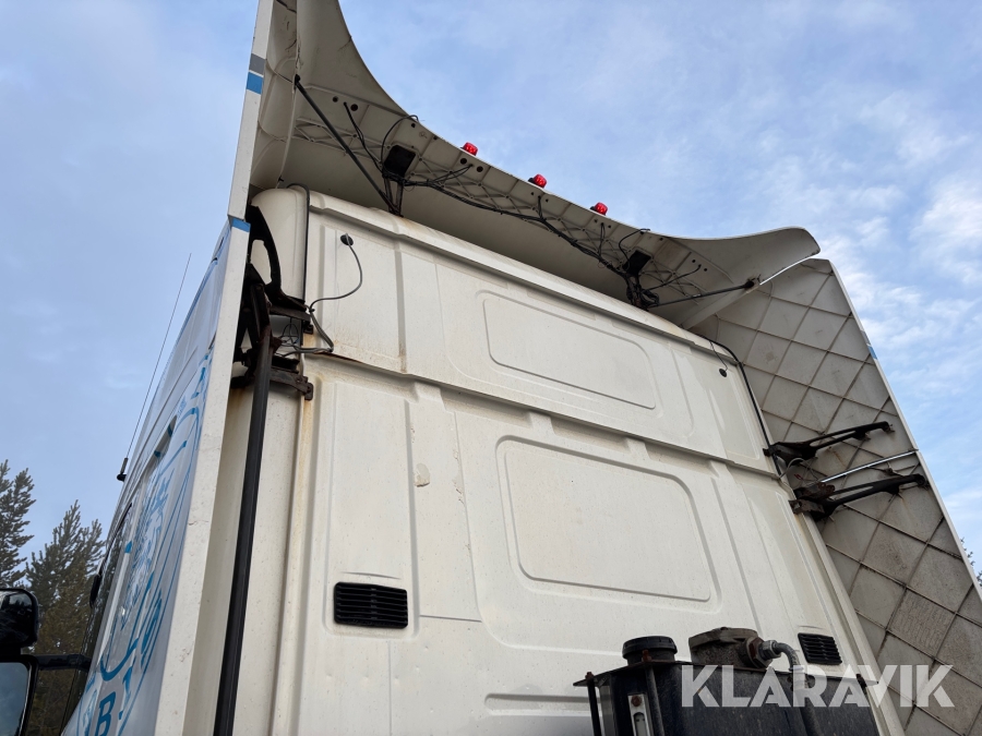 Dragbil Scania 460 144L