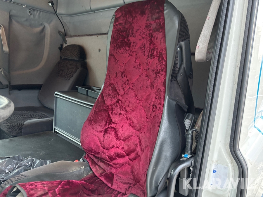 Dragbil Scania 460 144L