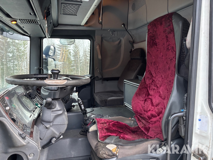 Dragbil Scania 460 144L