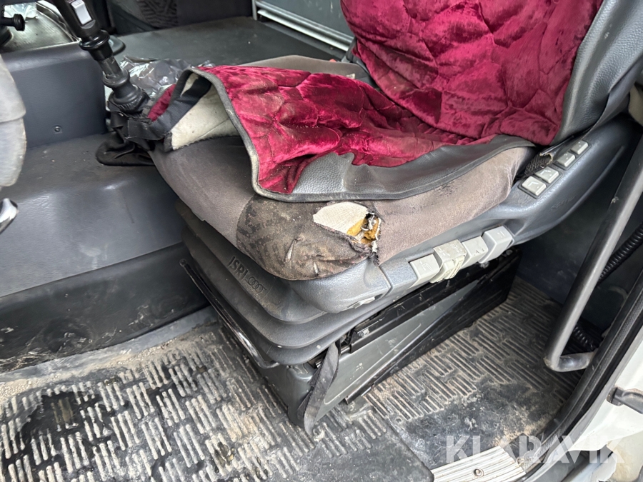 Dragbil Scania 460 144L