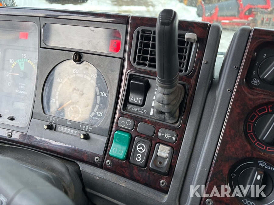 Dragbil Scania 460 144L