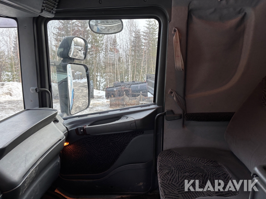 Dragbil Scania 460 144L