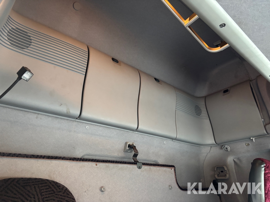 Dragbil Scania 460 144L