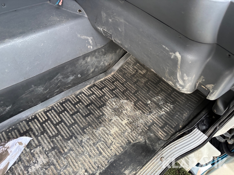 Dragbil Scania 460 144L