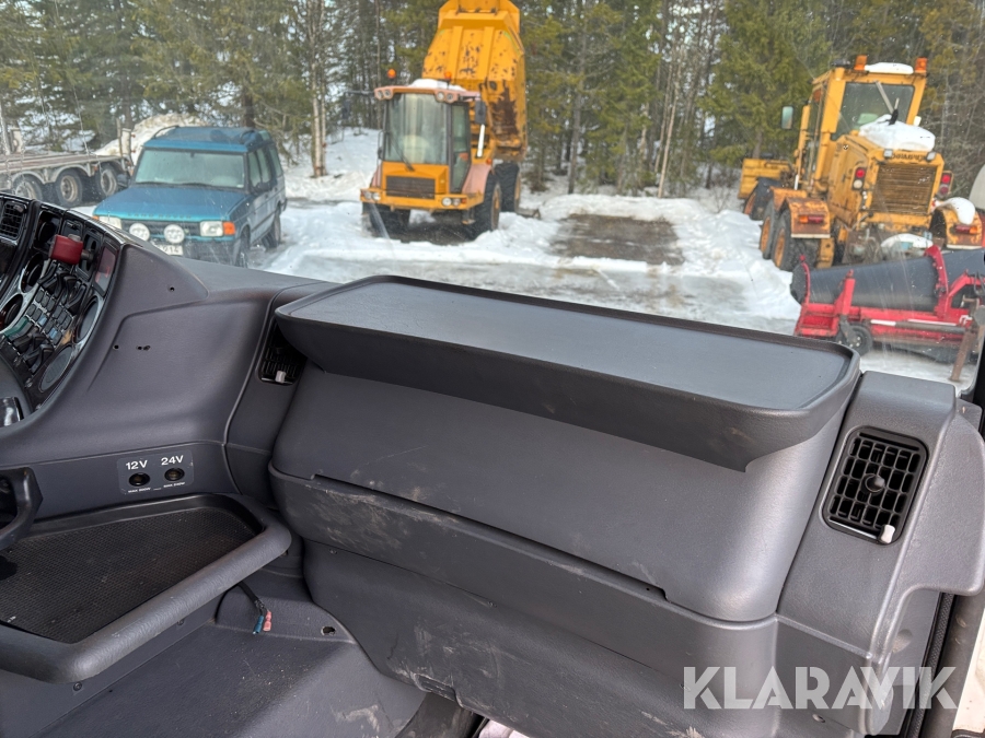 Dragbil Scania 460 144L