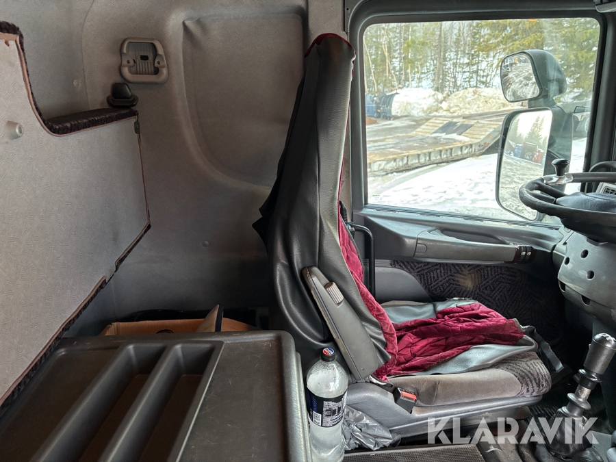 Dragbil Scania 460 144L