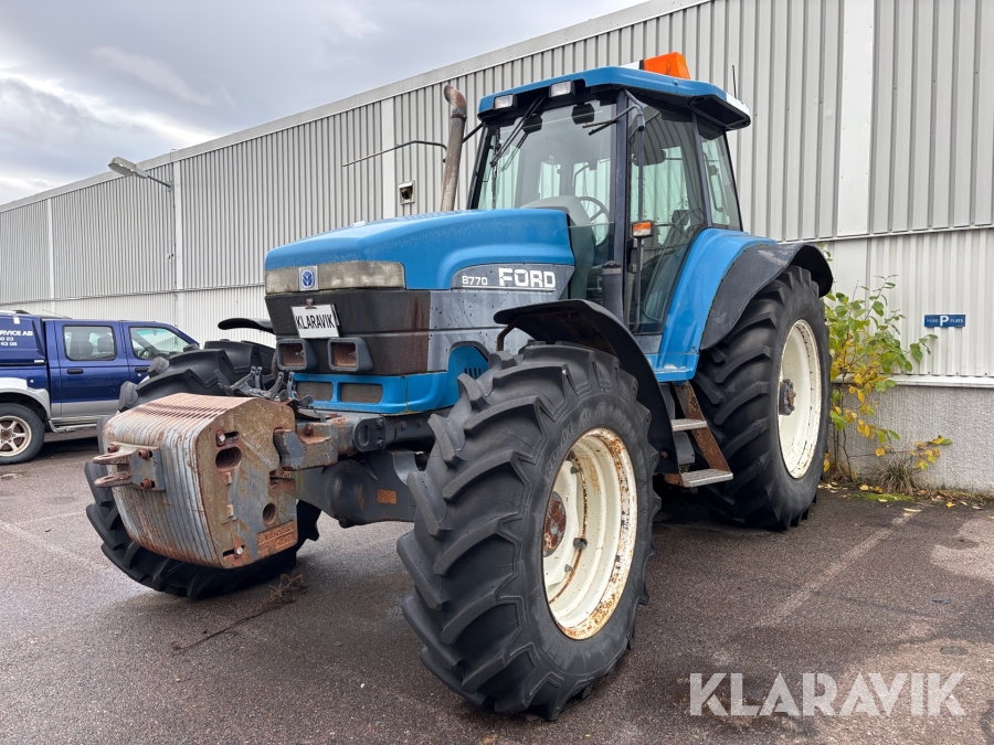 Traktor Ford 8770
