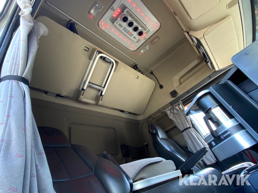 Dragbil Scania R520 LA6X2/4MNB