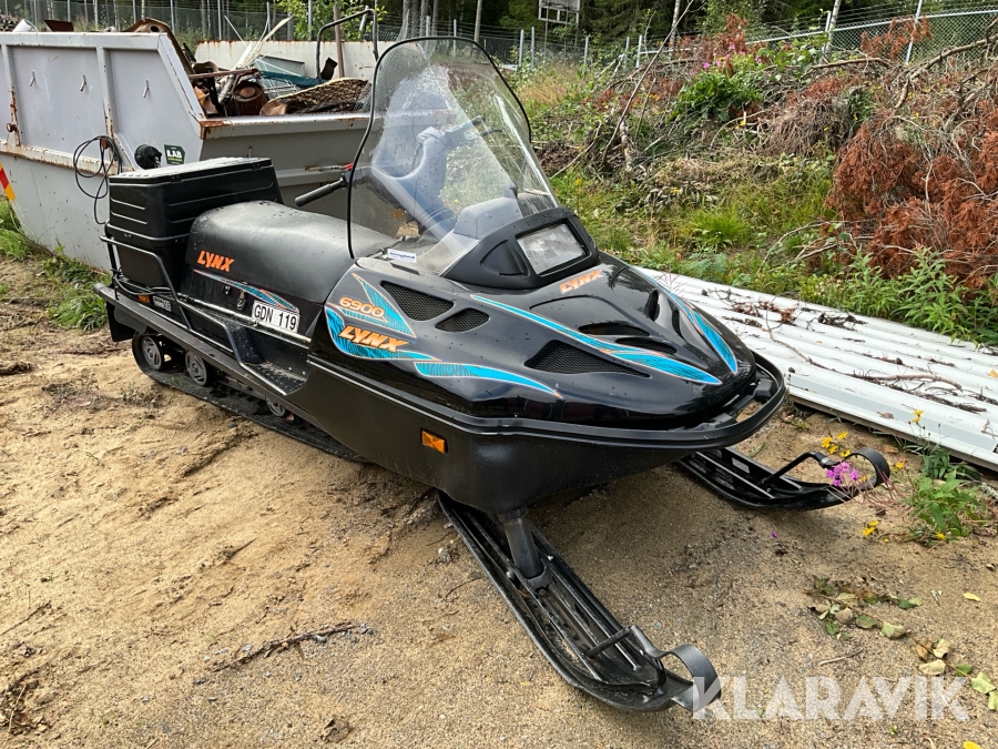 Snöskoter Lynx 6900