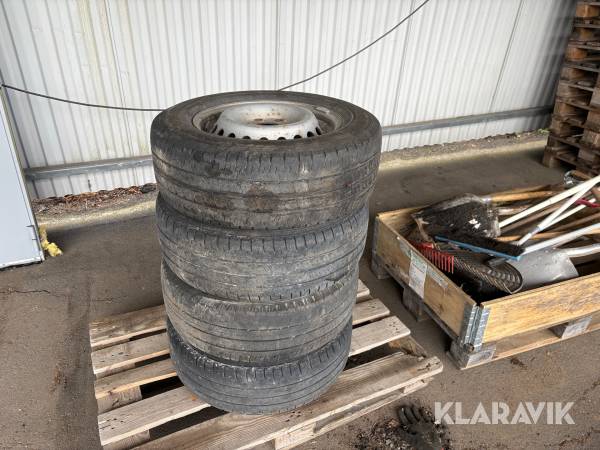 Däck på fälg Iveco Daily
