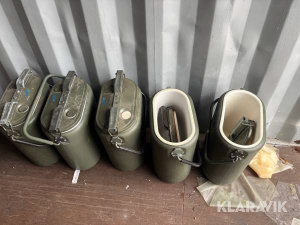 Isolerkärl 13L Militärt M7032-830611