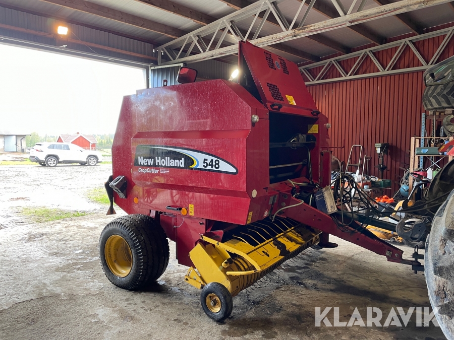 Rundbalspress New Holland 548 Crop Cutter