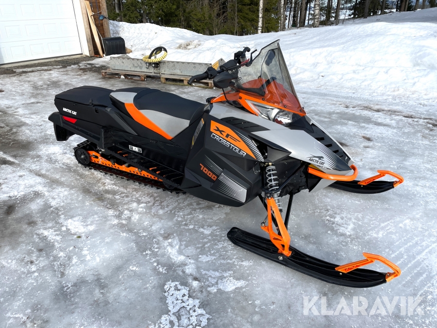 Snöskoter Artic Cat XF Crosstour 7000