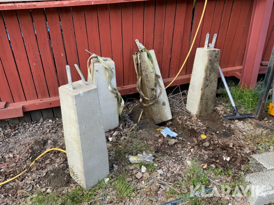 Betongplintar 900 mm höga 4 st