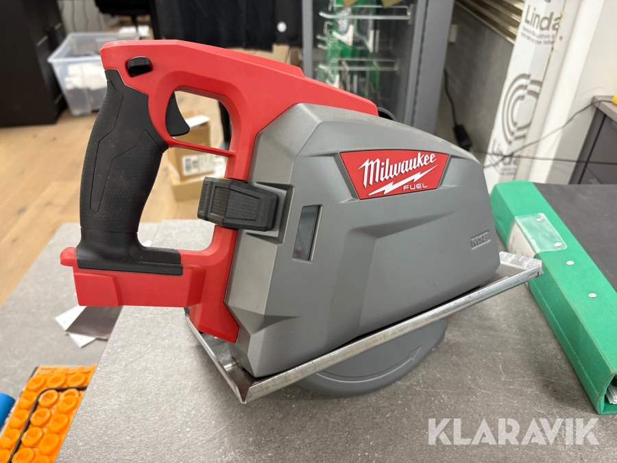Metallcirkelsåg Milwaukee M18 FMCS66