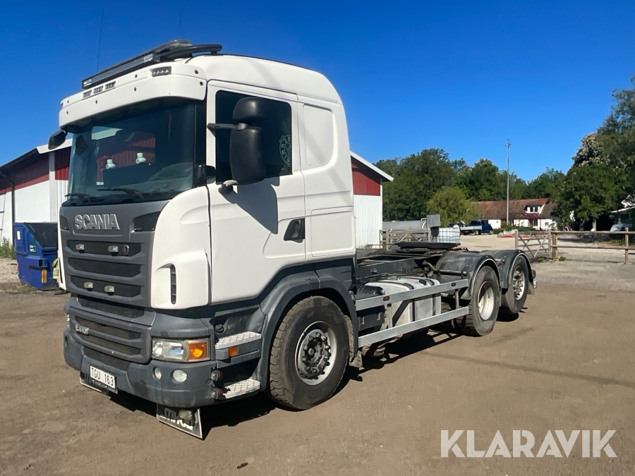 A-traktor Scania R440 ombyggd lastbil