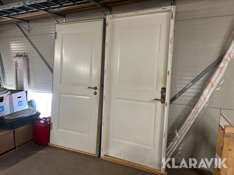 Innerdörrar i massivt trä 2 st