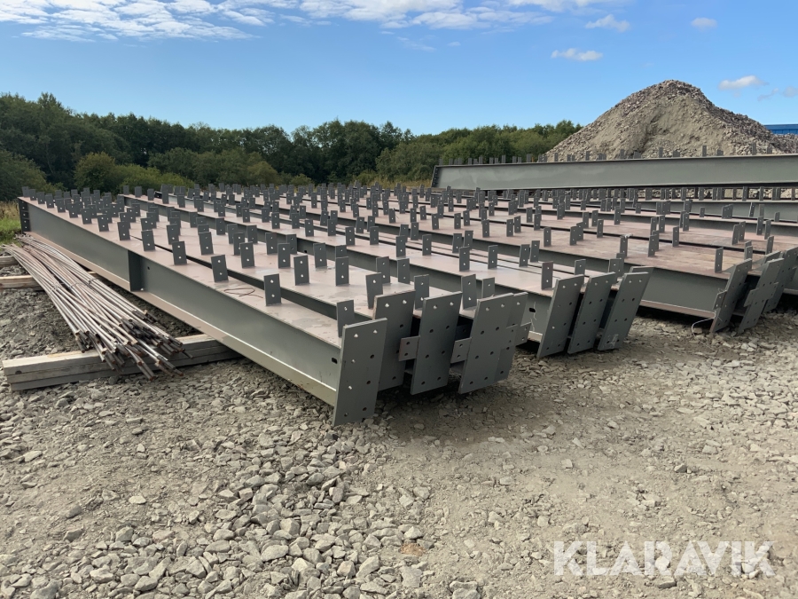 Nytillverkad stålstomme 20mx42m 840m2