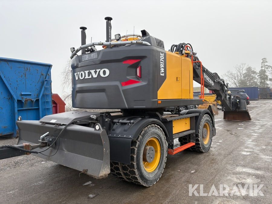Grävmaskin Volvo EWR170E med grävsystem och många redskap