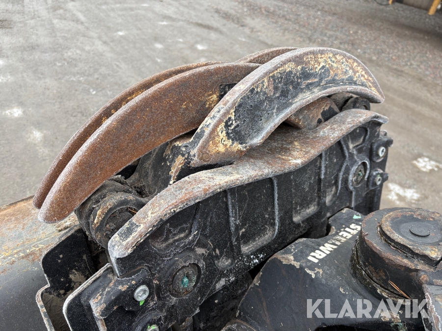 Grävmaskin Volvo EWR170E med grävsystem och många redskap