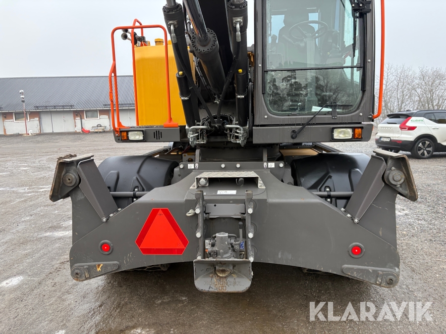 Grävmaskin Volvo EWR170E med grävsystem och många redskap