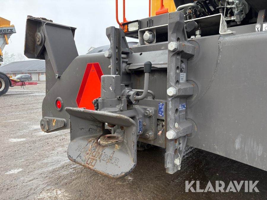 Grävmaskin Volvo EWR170E med grävsystem och många redskap