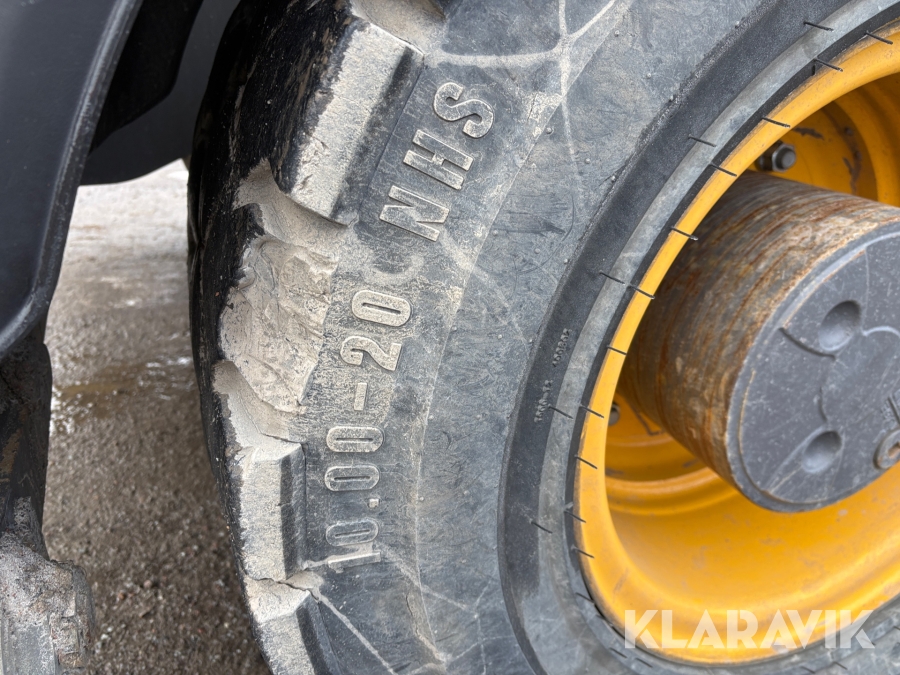 Grävmaskin Volvo EWR170E med grävsystem och många redskap