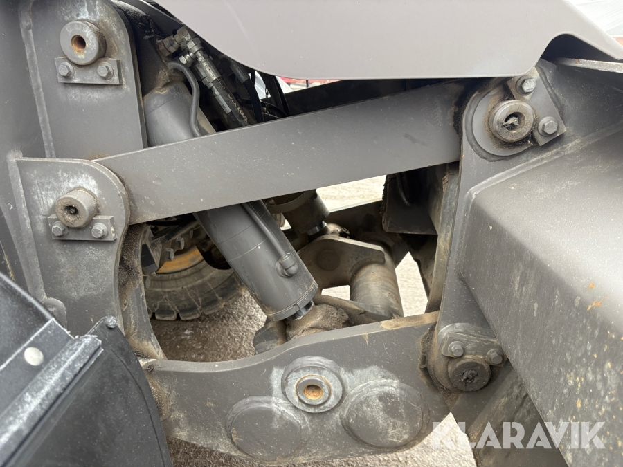 Grävmaskin Volvo EWR170E med grävsystem och många redskap