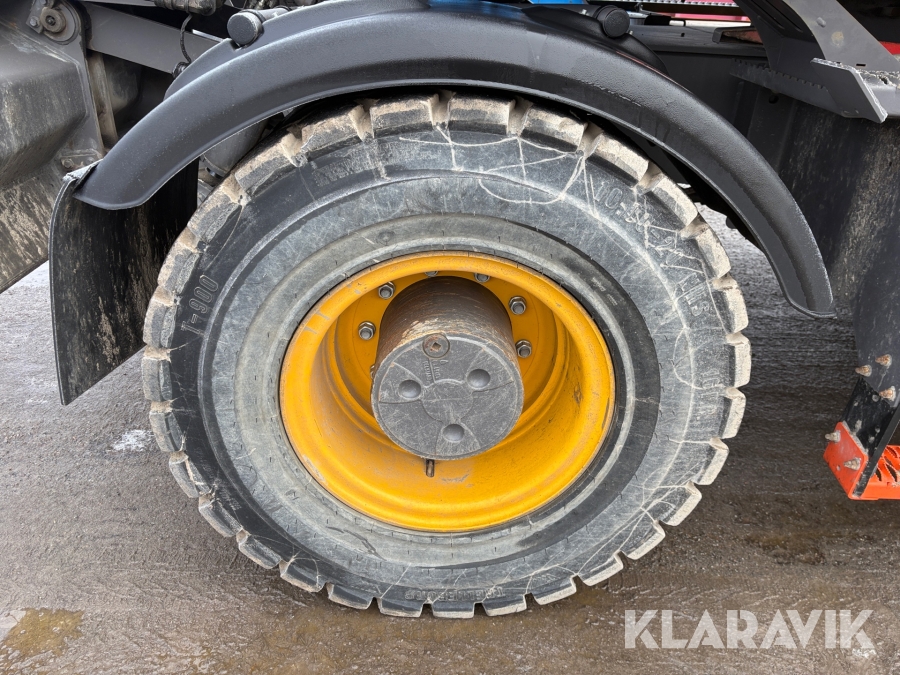 Grävmaskin Volvo EWR170E med grävsystem och många redskap