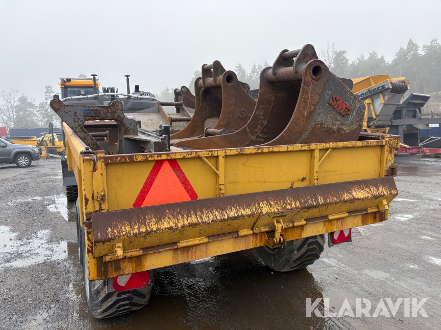 Grävmaskin Volvo EWR170E med grävsystem och många redskap