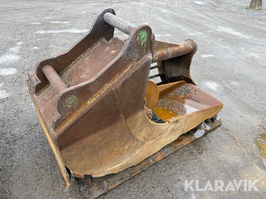 Grävmaskin Volvo EWR170E med grävsystem och många redskap