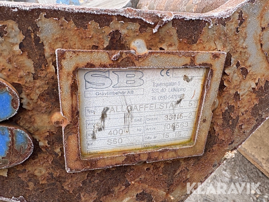 Grävmaskin Volvo EWR170E med grävsystem och många redskap