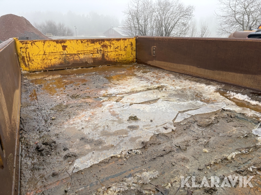 Grävmaskin Volvo EWR170E med grävsystem och många redskap