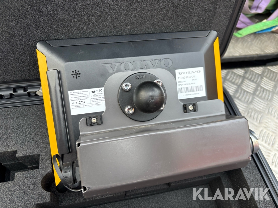 Grävmaskin Volvo EWR170E med grävsystem och många redskap