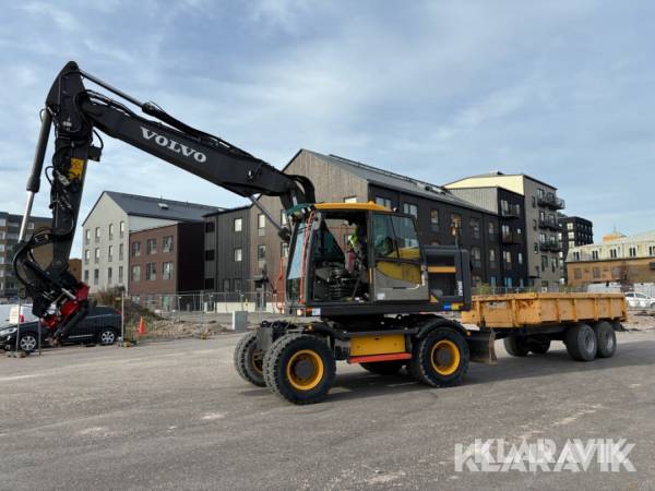 Grävmaskin Volvo EW160E med rototilt och tippvagn