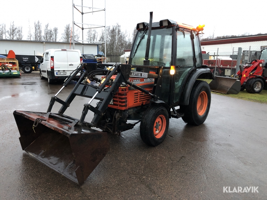 Traktor Kubota L2550 