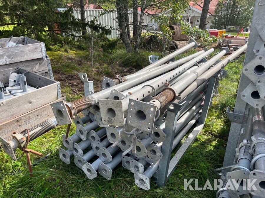 Stämp Altrad B 300 cirka 120 st