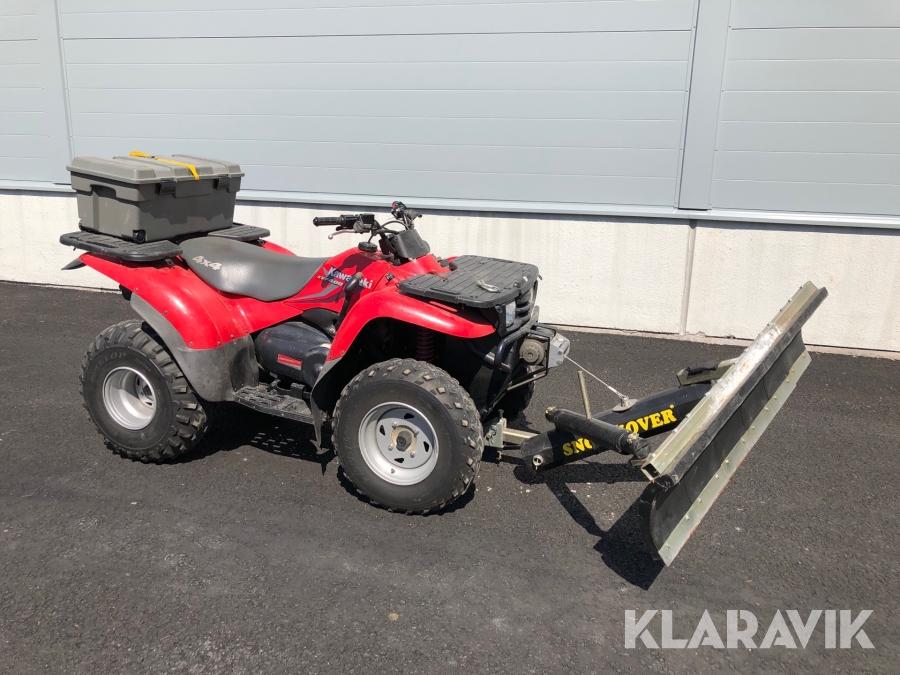 ATV Kawasaki KVF400 med plog