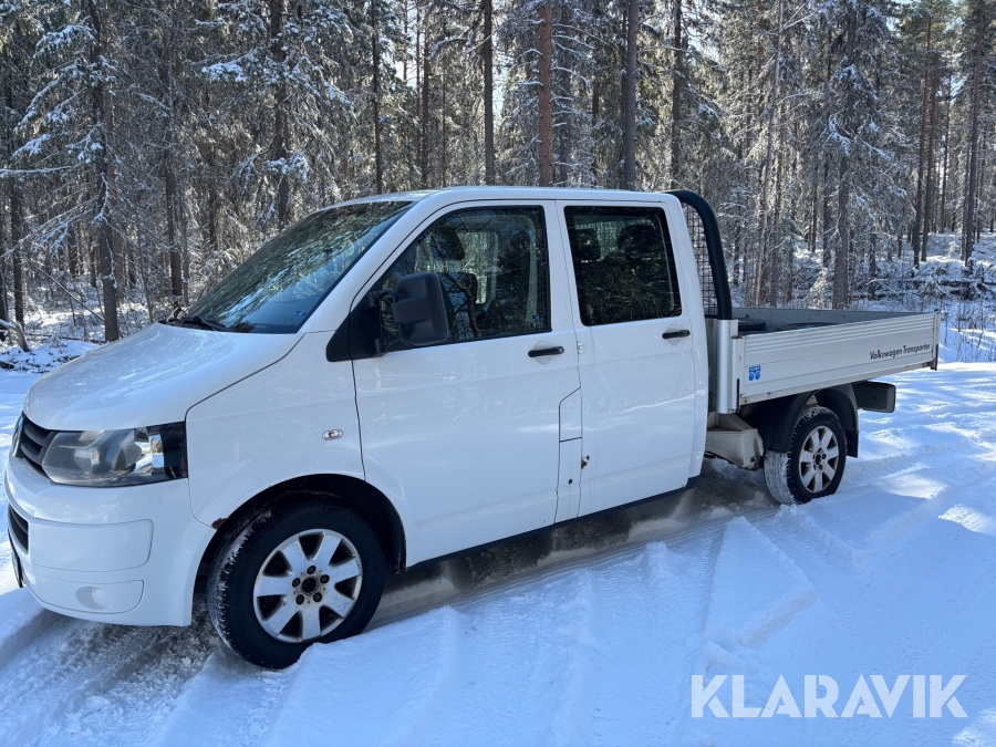 Skåpbil Volkswagen Transporter T5 2.0 TDI Pickup 4MOTION (140hk)