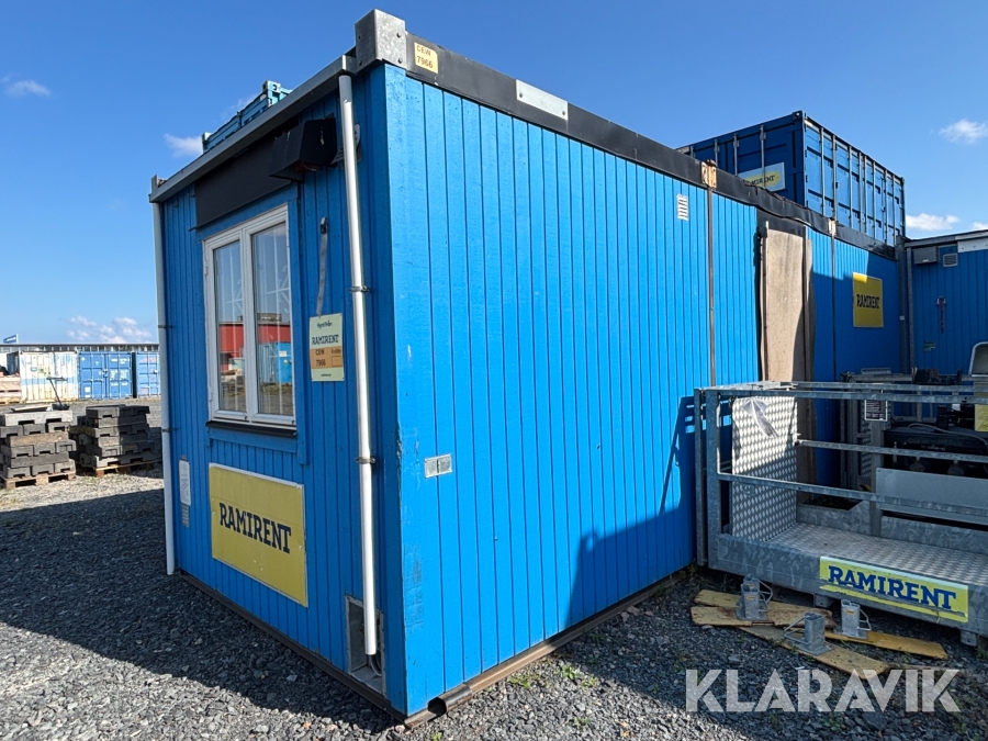 Kontorsmodul Moelven K21M4WP med pentry och toalett