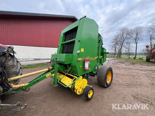 Rundbalspress John Deere 590