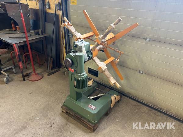 Driven Haspel Iron SA400 med tångmatare