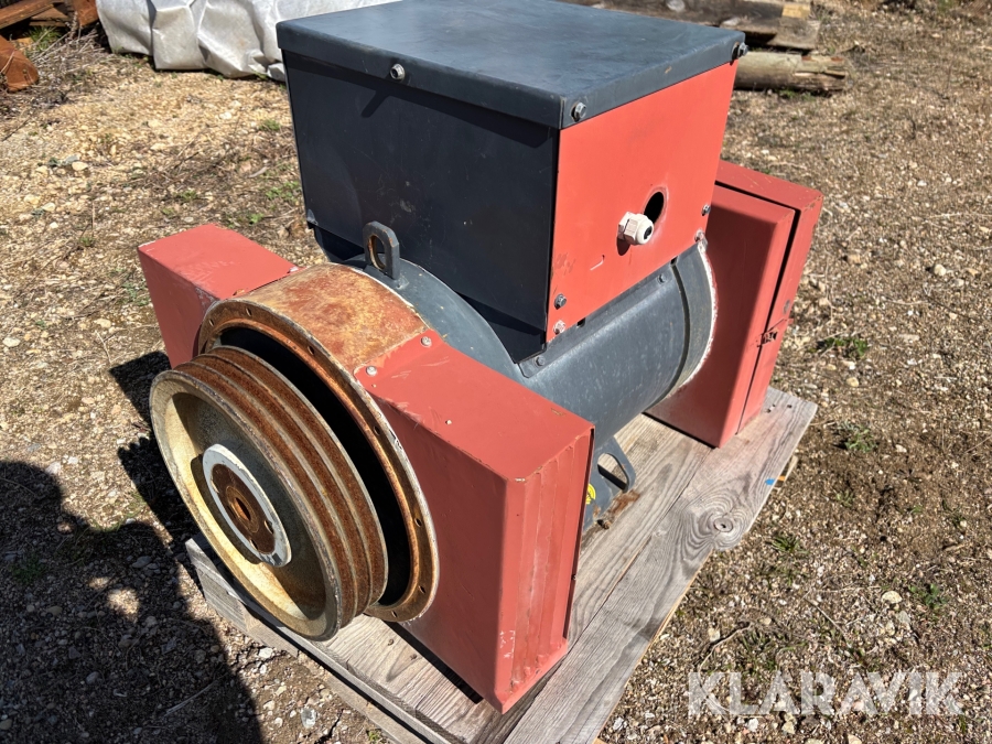 Remdriven Generator Mecc Alte ECO32-3S/4