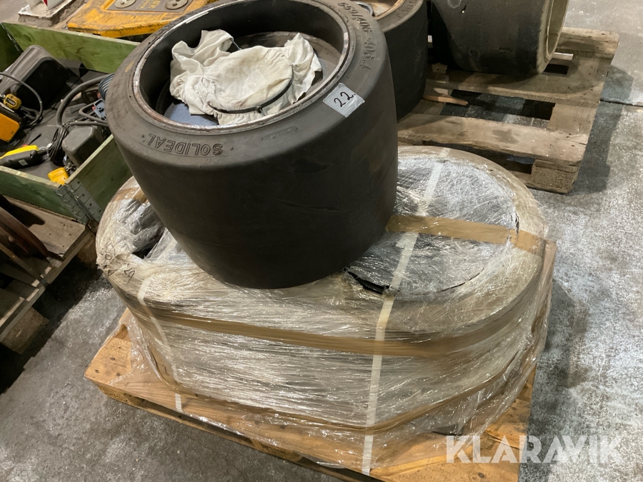 Massiva hjul Solideal 22x16x16 3st