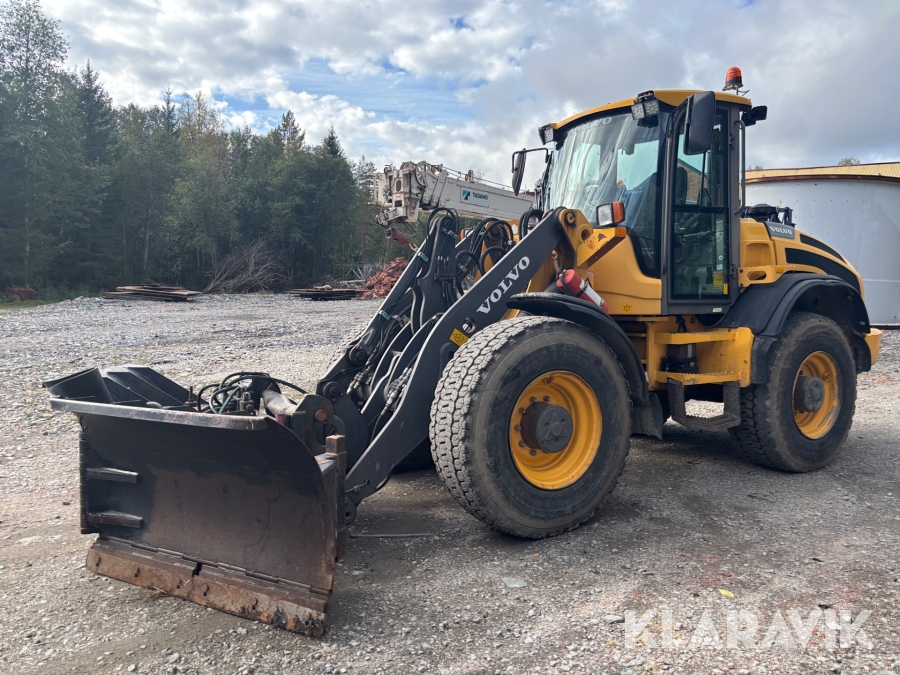 Hjullastare Volvo L50F med vikplog