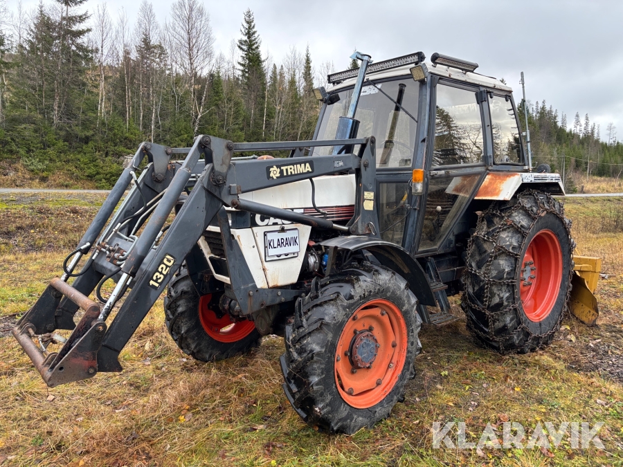 Traktor Case 1294 med lastare och snöslunga